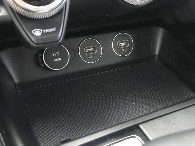 2023 Genesis G70