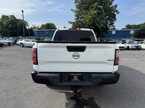 2022 Nissan Frontier SV