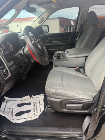 2017 RAM 1500 Express