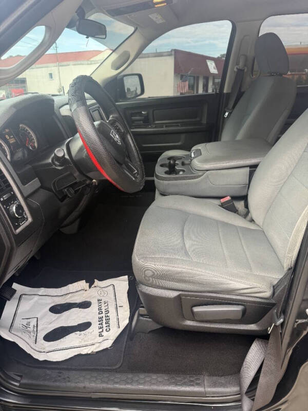 2017 RAM 1500 Express