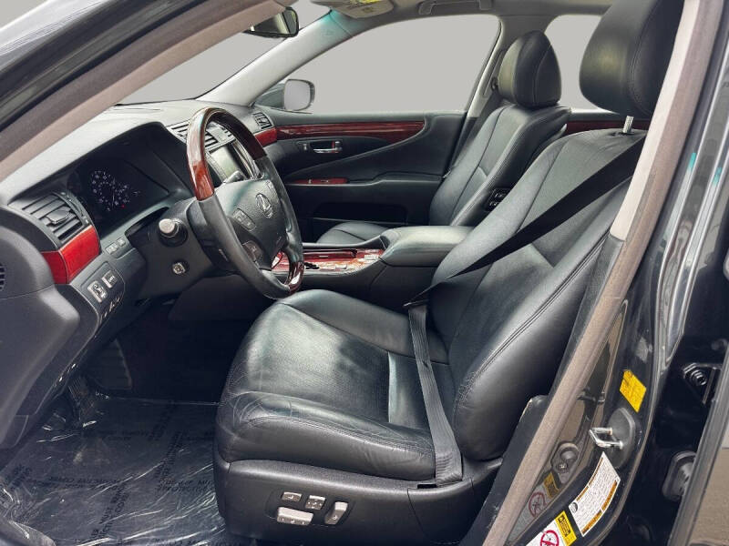 2007 Lexus LS 460