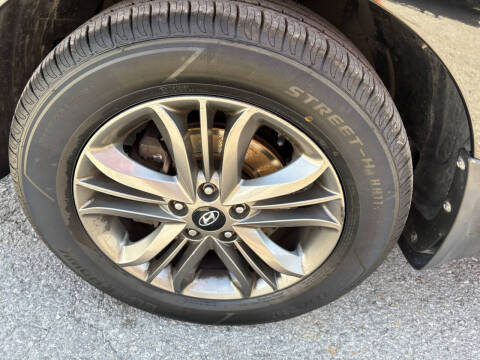 2014 Hyundai Tucson The Walking Dead Edition