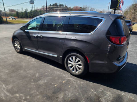 2018 Chrysler Pacifica Touring L