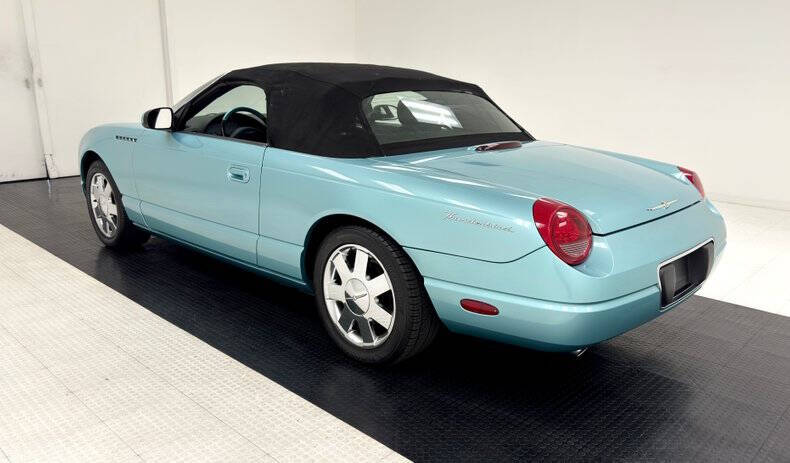 2002 Ford Thunderbird Deluxe