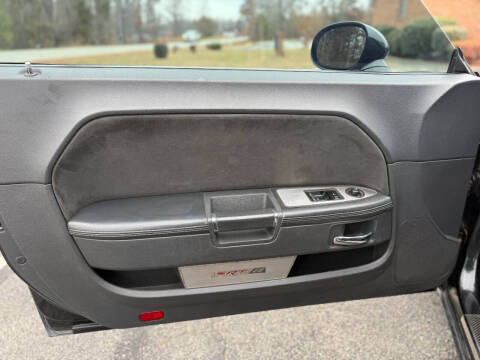 2010 Dodge Challenger SRT8