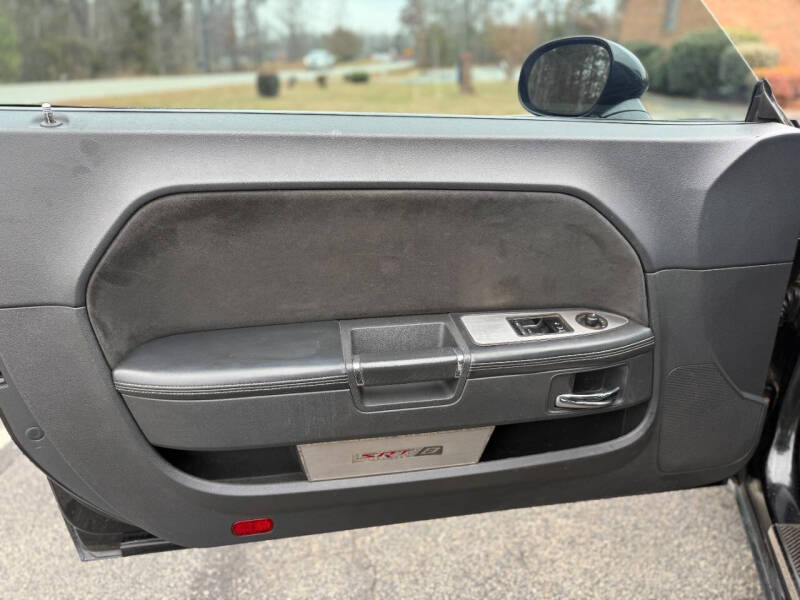 2010 Dodge Challenger SRT8