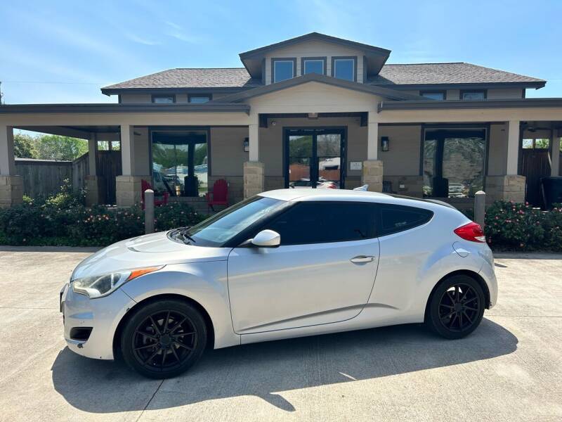 2015 Hyundai Veloster for sale at Car Country in Clute TX