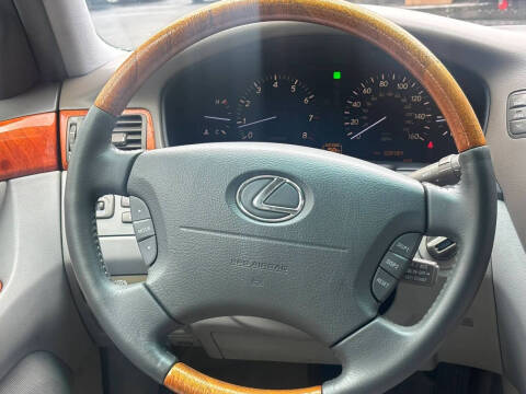 2004 Lexus LS 430