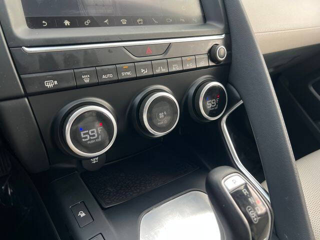 2019 Jaguar E-PACE P250 SE