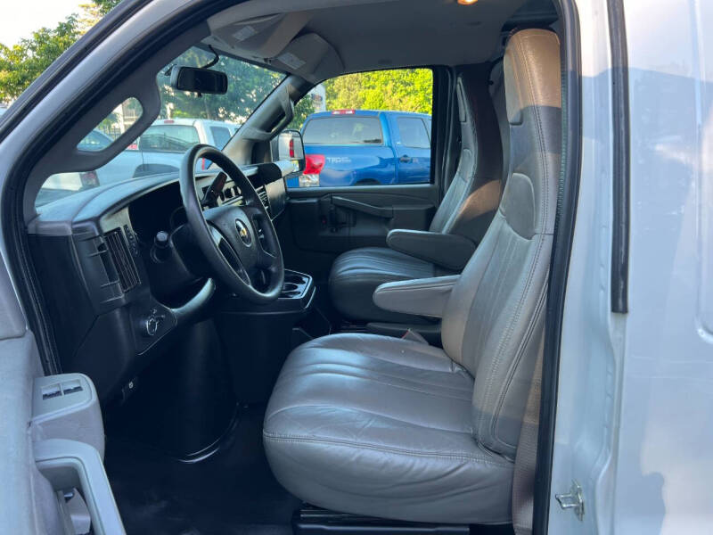 2019 Chevrolet Express 2500