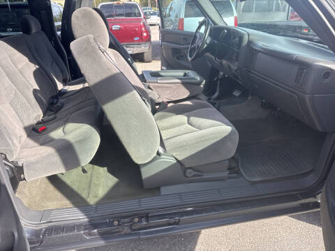 2005 Chevrolet Silverado 1500 LS