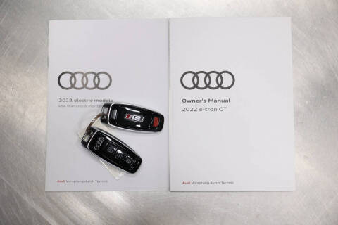 2022 Audi RS e-tron GT quattro