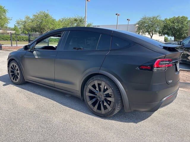 2023 Tesla Model X 18