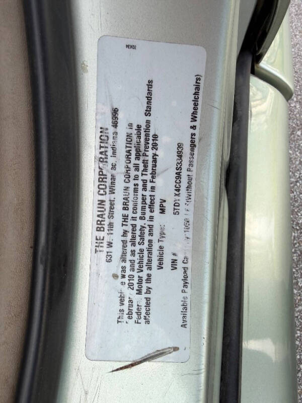 2010 Toyota Sienna XLE