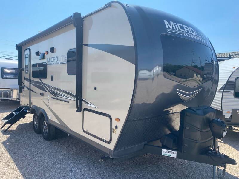 2022 Forest River FLAGSTAFF MICRO LITE 21FBRS for sale at ROGERS RV in Burnet TX