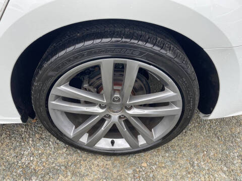 2017 Volkswagen Passat 1.8T R-Line