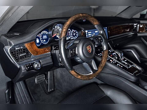 2018 Porsche Panamera 4S Executive