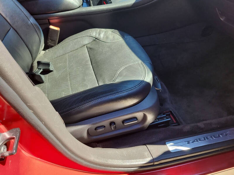 2013 Ford Taurus Limited