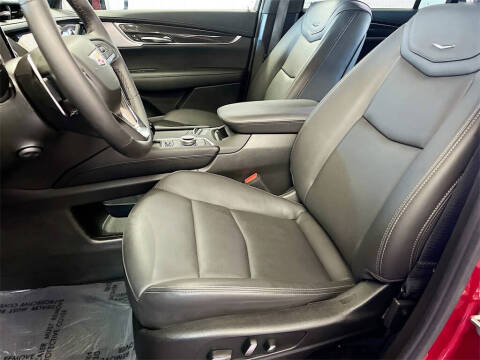 2025 Cadillac XT6 Sport