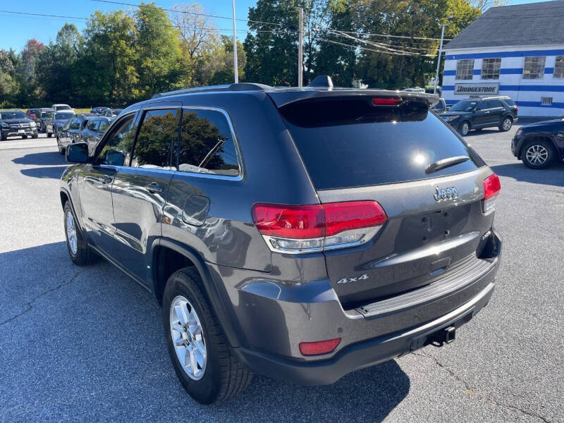 2019 Jeep Grand Cherokee Laredo