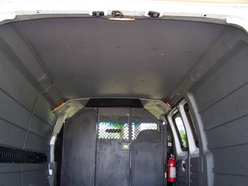 2005 Ford E-Series E-350 SD