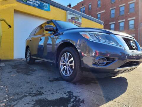 2014 Nissan Pathfinder for sale at Hartford Auto Center in Hartford CT