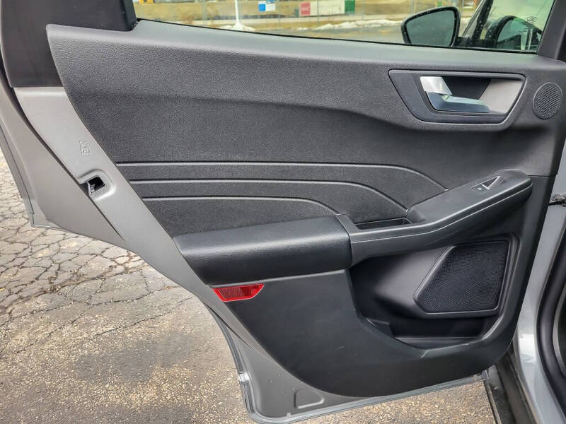 2024 Ford Escape ST-Line Elite