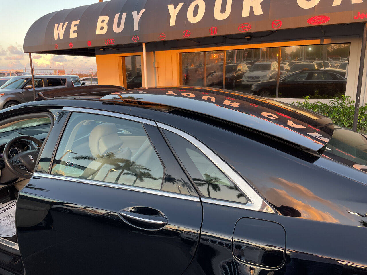 2017 Lincoln MKZ Sedan - $15,900
