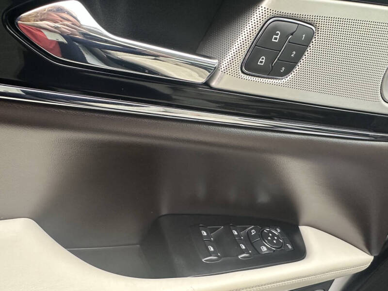 2021 Lincoln Nautilus Black Label