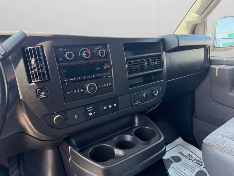 2017 Chevrolet Express 2500
