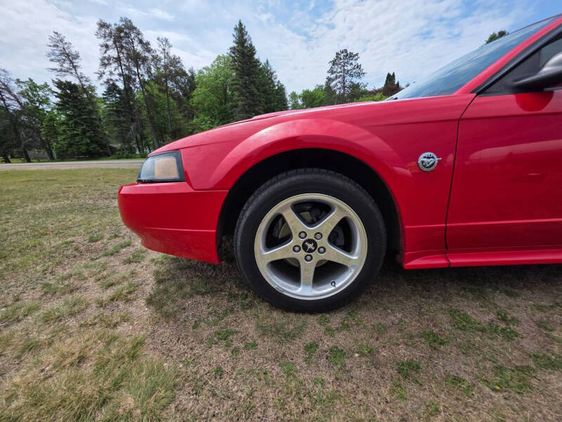 2004 Ford Mustang GT Deluxe