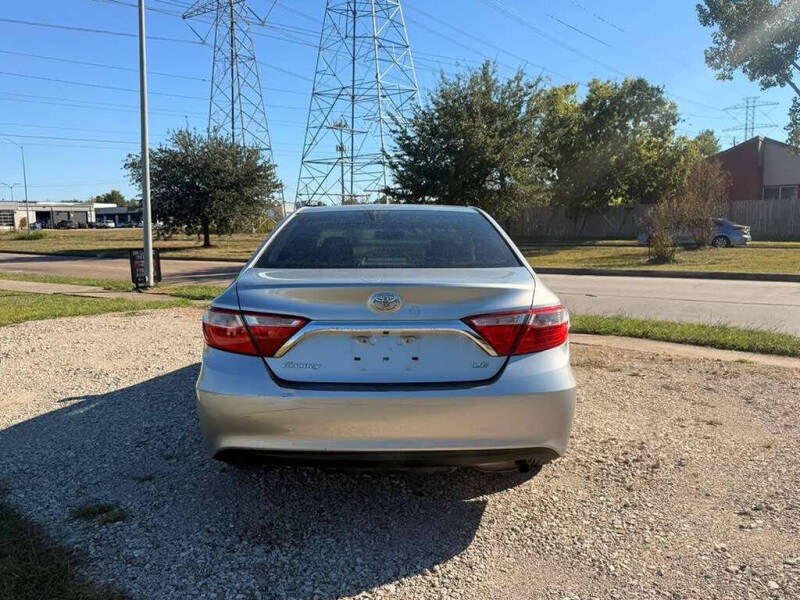 2017 Toyota Camry LE