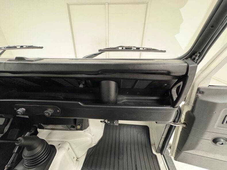 1991 Land Rover Defender