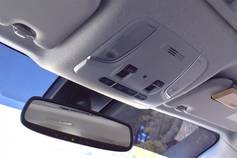 2017 Toyota Prius Four
