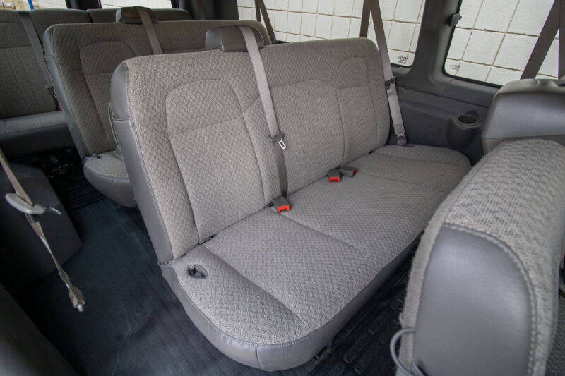 2017 Chevrolet Express LT 3500