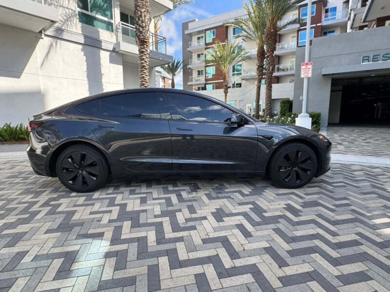 2025 Tesla Model 3 Long Range