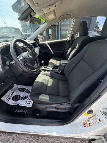 2018 Toyota RAV4 LE