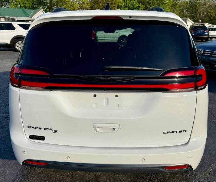 2025 Chrysler Pacifica Limited