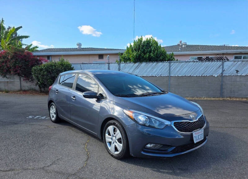 2016 Kia Forte5 LX