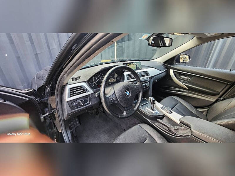 2016 BMW 3 Series 320i