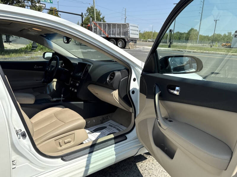 2014 Nissan Maxima 3.5 SV