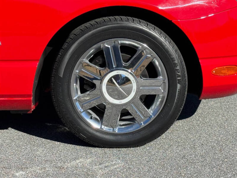 2004 Ford Thunderbird Deluxe