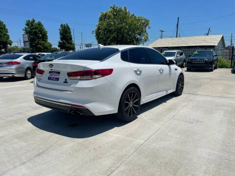2017 Kia Optima LX