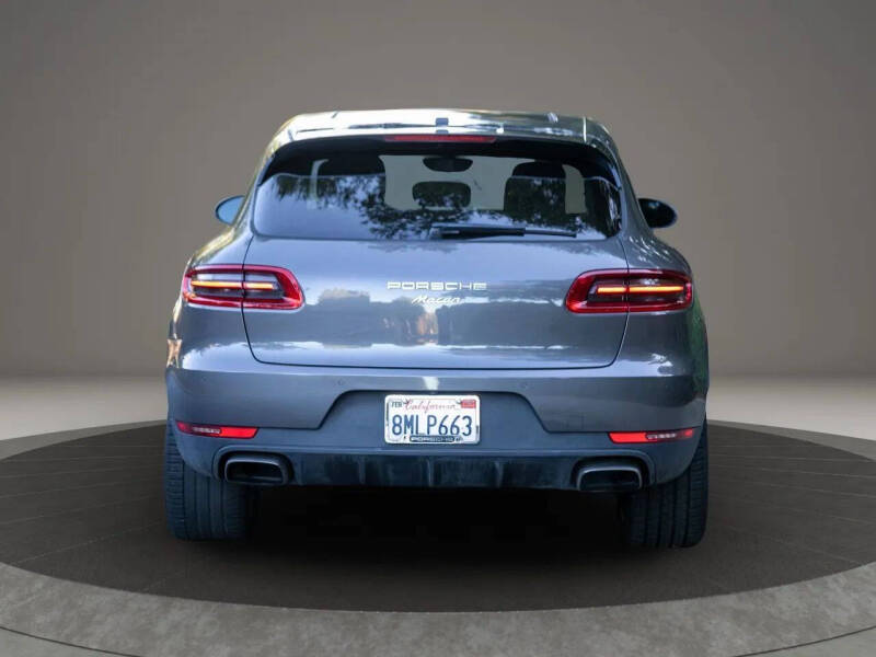 2018 Porsche Macan
