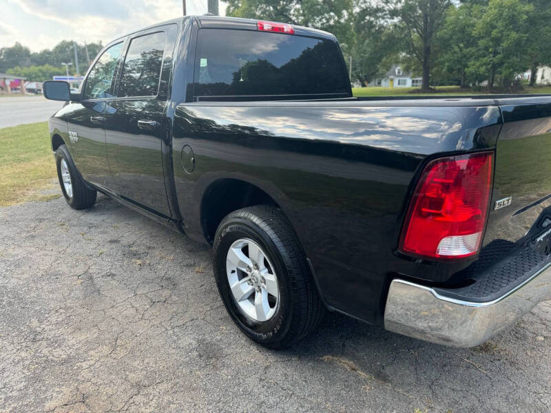 2021 RAM Ram 1500 Classic SLT photo 2