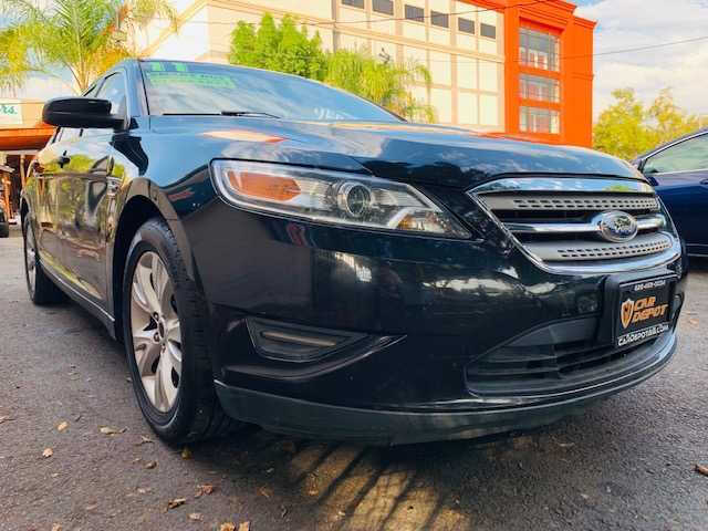 2011 Ford Taurus SEL