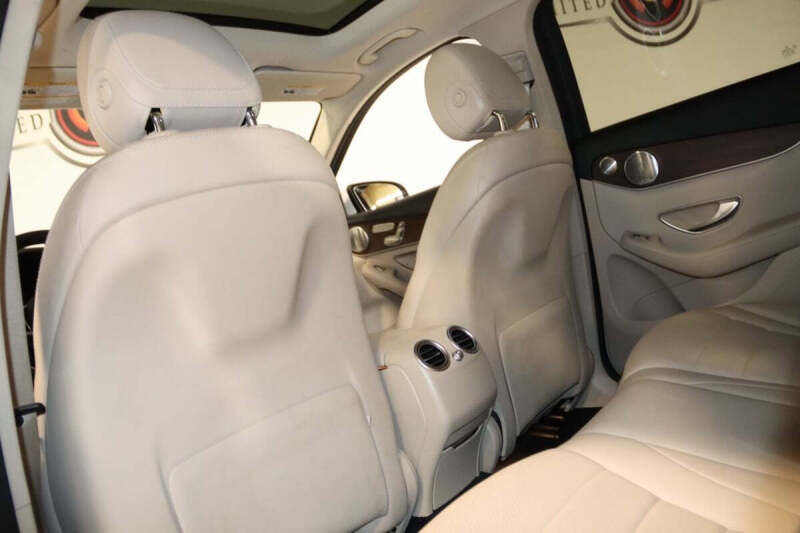 2021 Mercedes-Benz GLC GLC 300 4MATIC