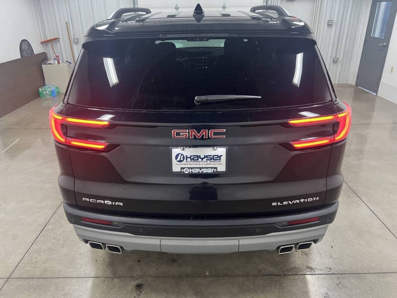 2026 GMC Acadia Elevation