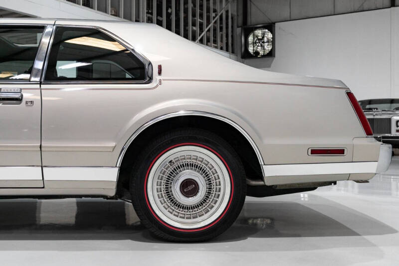 1990 Lincoln Mark VII Bill Blass