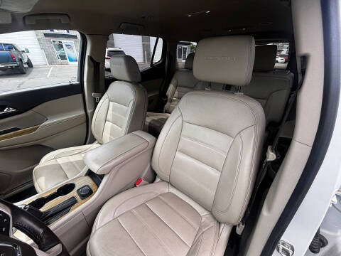 2017 GMC Acadia Denali